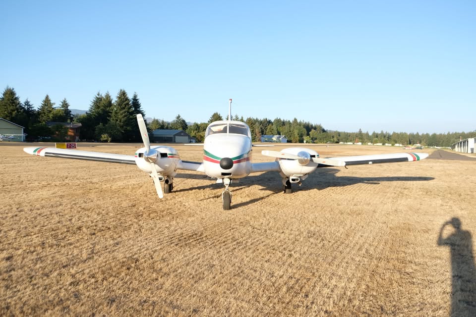 1965 Piper Aztec, photo 5