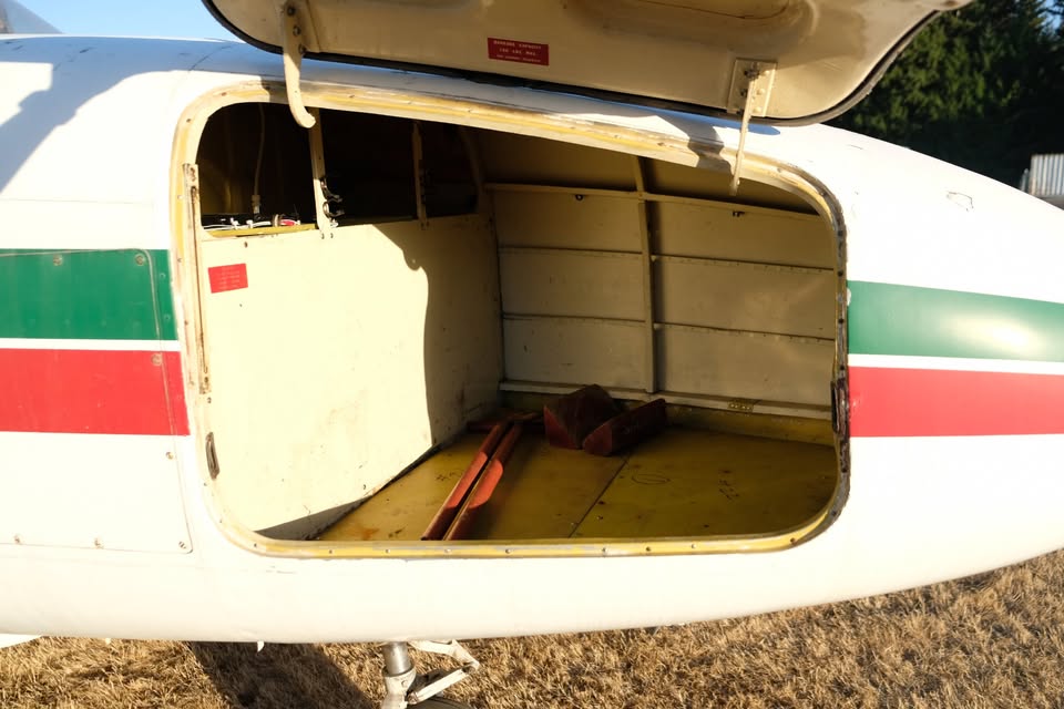 1965 Piper Aztec, photo 12