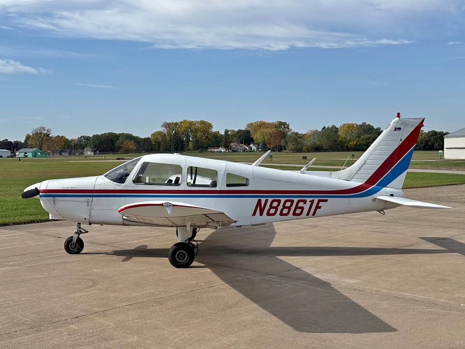 1977 Piper Warrior, photo 1