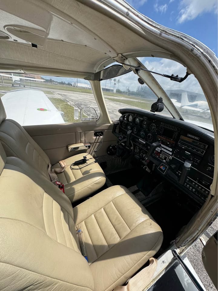 1978 Piper Turbo Arrow III PA-28-201T, photo 8