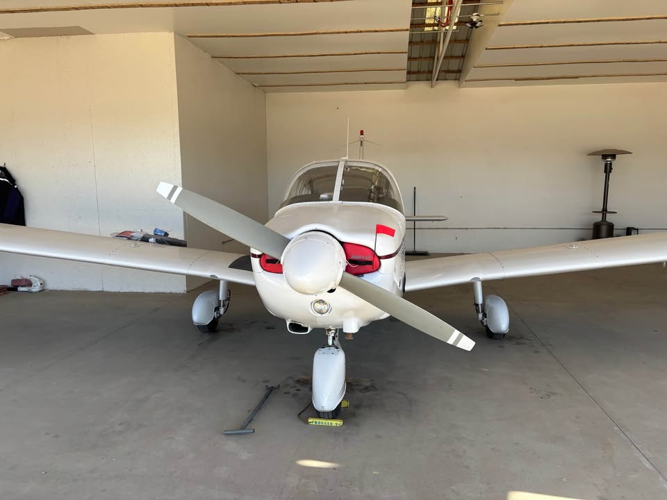 1972 Piper Cherokee 180, photo 2