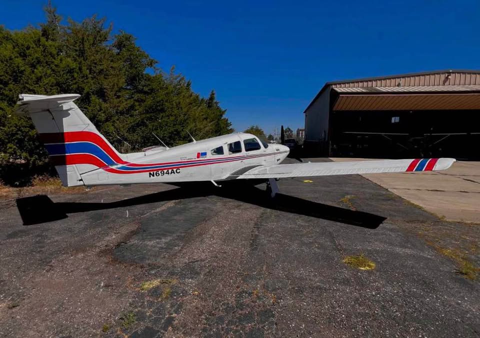 1979 Piper Turbo Arrow IV, photo 3