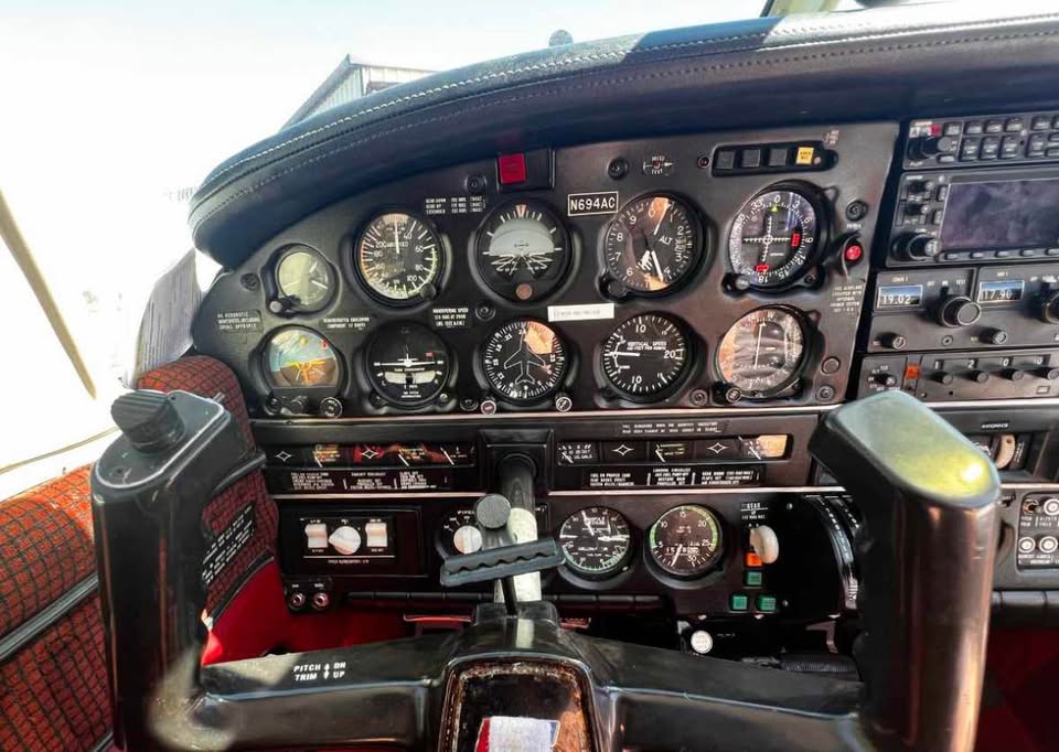1979 Piper Turbo Arrow IV, photo 8