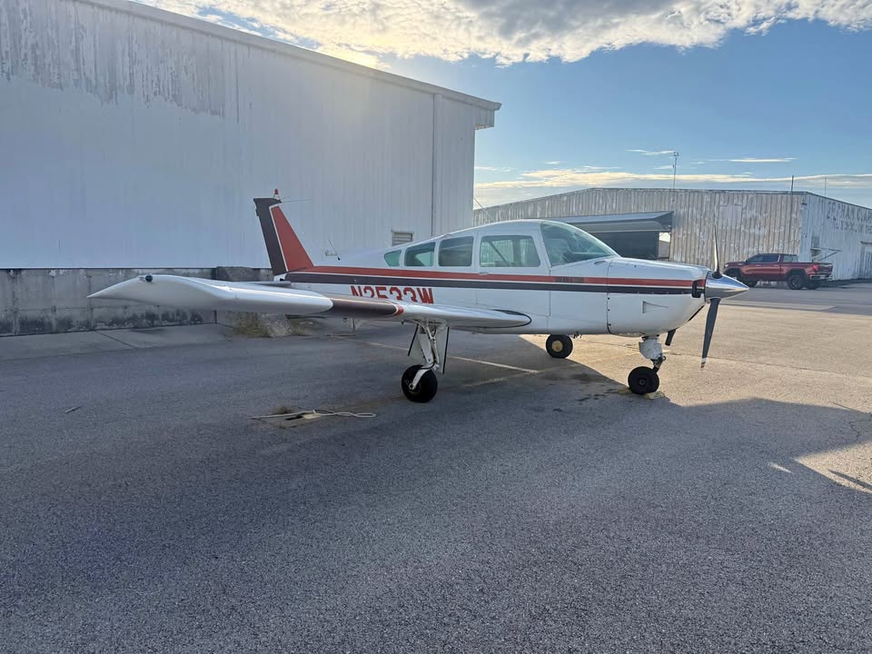1973 Beechcraft Sierra 200, photo 1