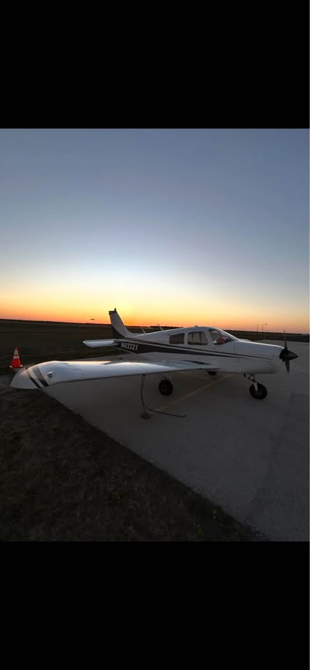 1974 Piper Cherokee 140, photo 4