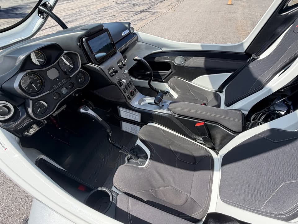 2018 Icon A5, photo 14
