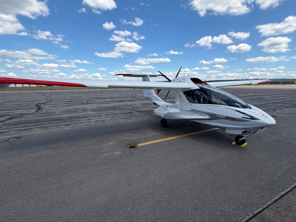 2018 Icon A5, photo 2
