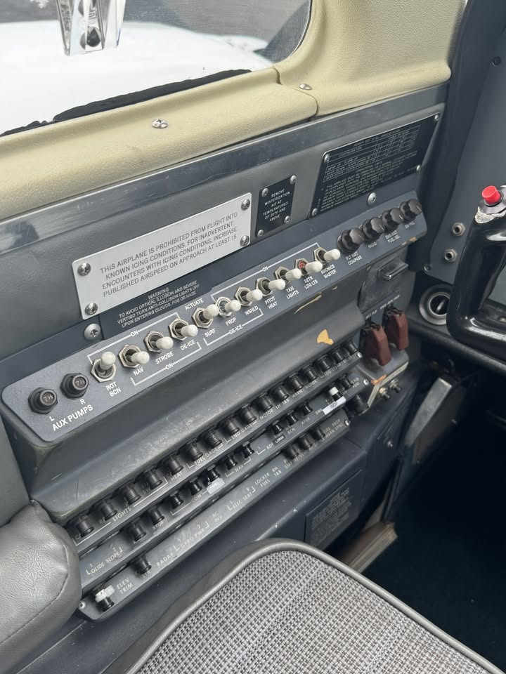 1973 Cessna 310q, photo 18