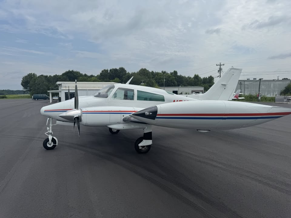 1973 Cessna 310q, photo 6