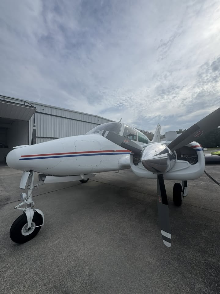 1973 Cessna 310q, photo 4