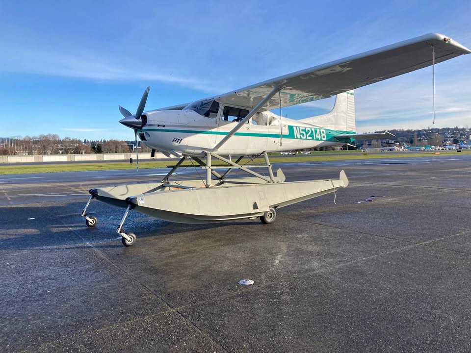 1974 Cessna 180j, photo 1