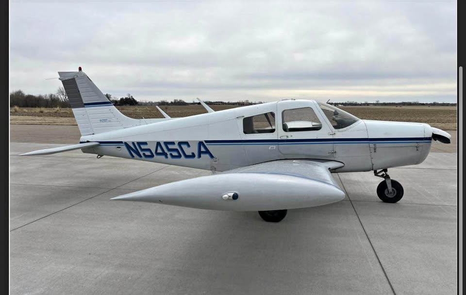 1977 Piper PA-28-140, photo 1