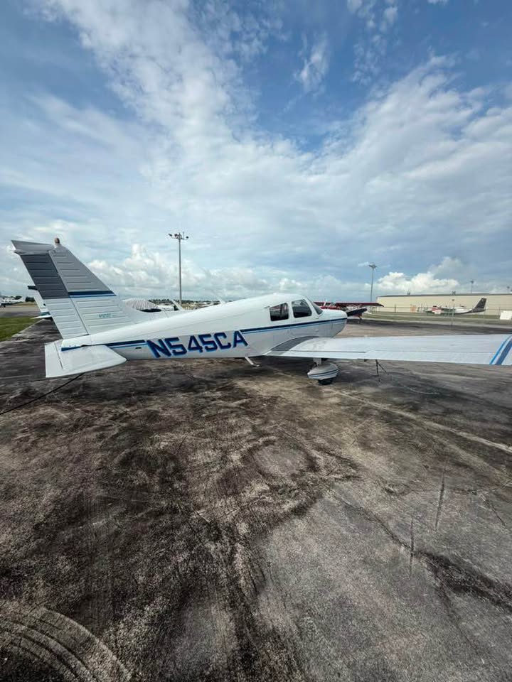 1977 Piper PA-28-140, photo 4