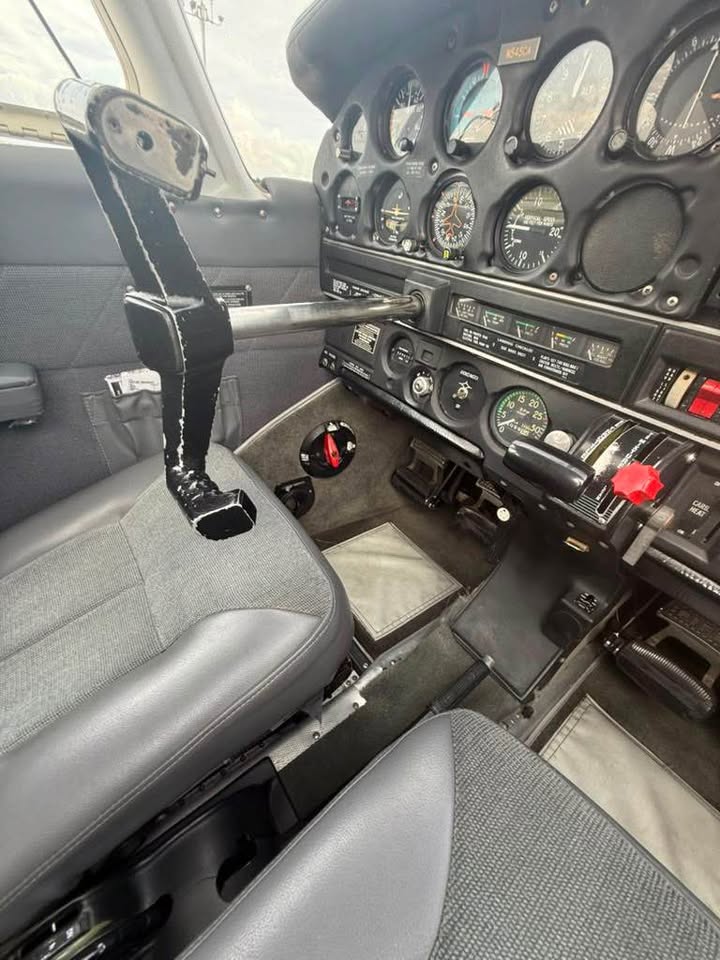 1977 Piper PA-28-140, photo 13