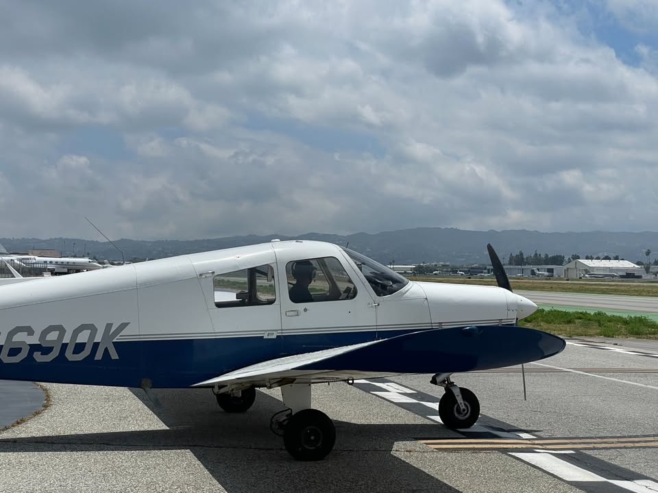 1977 Piper Cherokee 140, photo 2