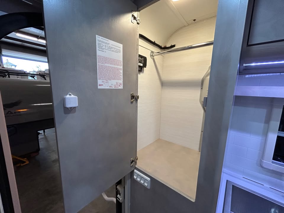 2026 Cirrus 820t01217, photo 9