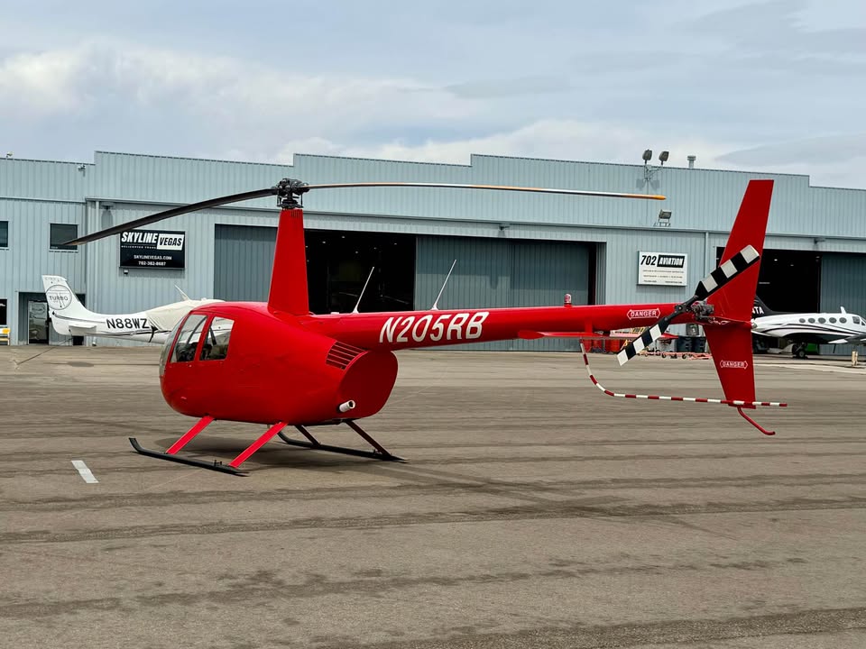 2007 Robinson R44, photo 2