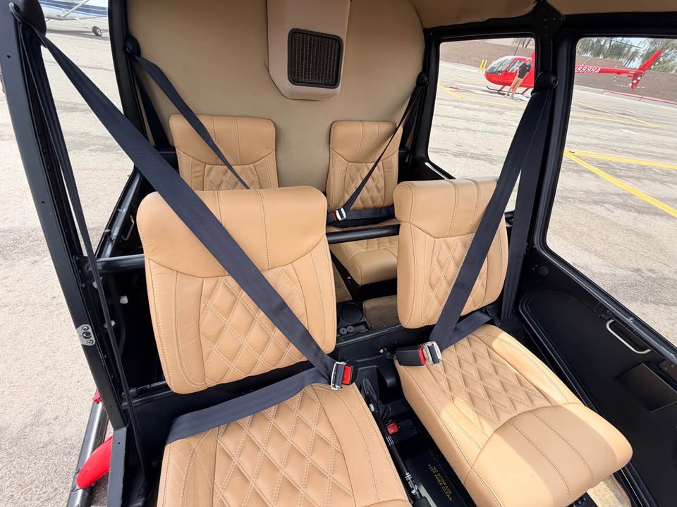 2007 Robinson R44, photo 7