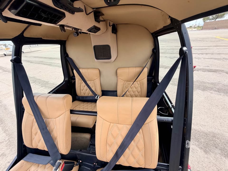 2007 Robinson R44, photo 8