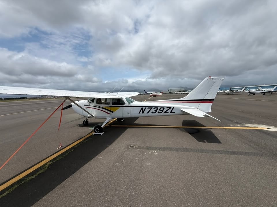 1978 Cessna 172n skyhawk ii, photo 2