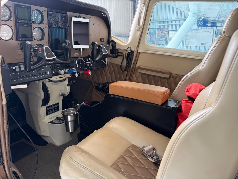 1970 Cessna P206E, photo 9