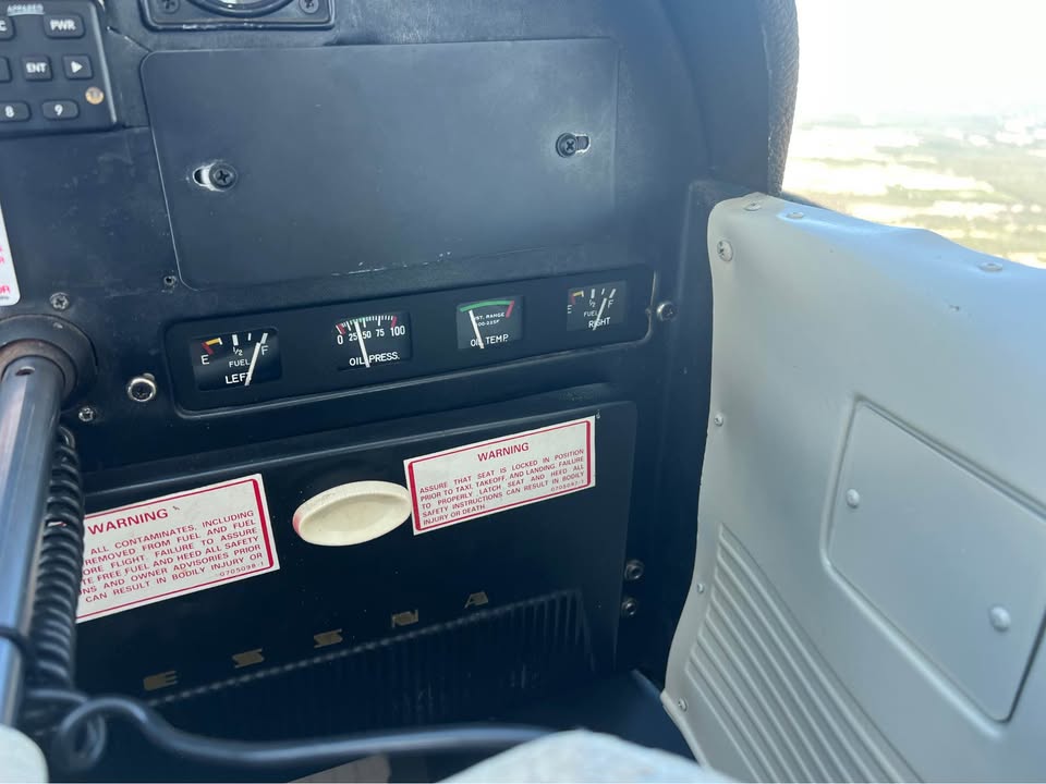 1959 Cessna 182b, photo 18