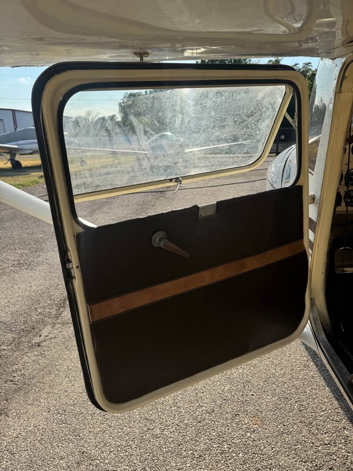 1961 Cessna 172-c, photo 3
