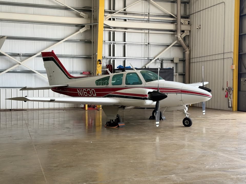 1964 Beechcraft baron B55, photo 5