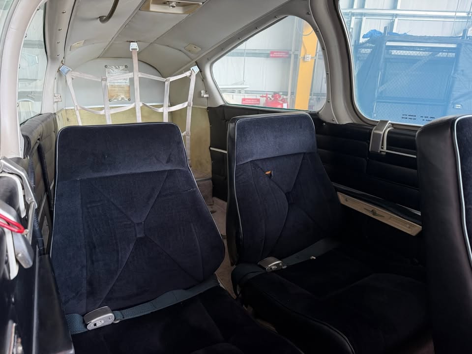 1964 Beechcraft baron B55, photo 13