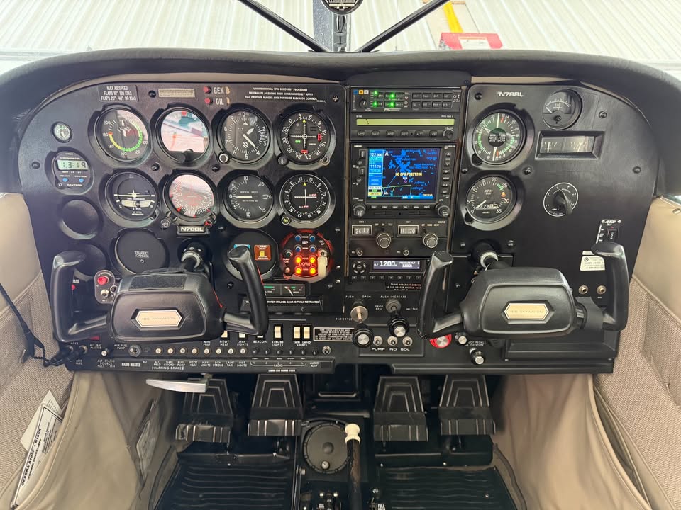 1977 Cessna 185, photo 4