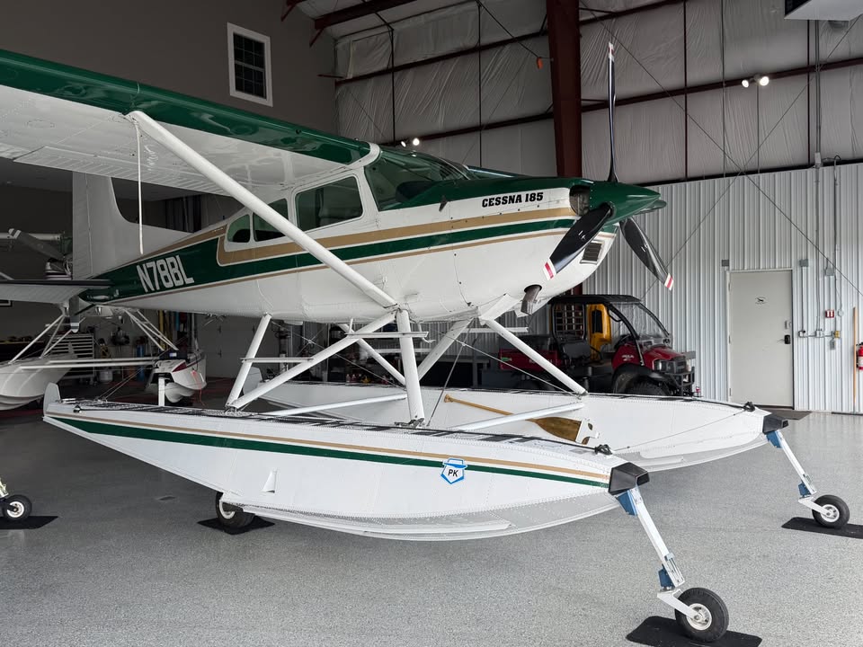 1977 Cessna 185, photo 11