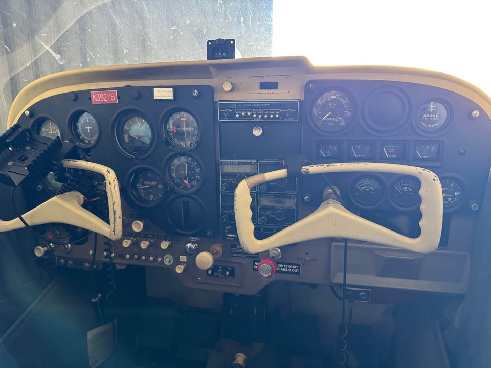 1963 Cessna 172e, photo 10