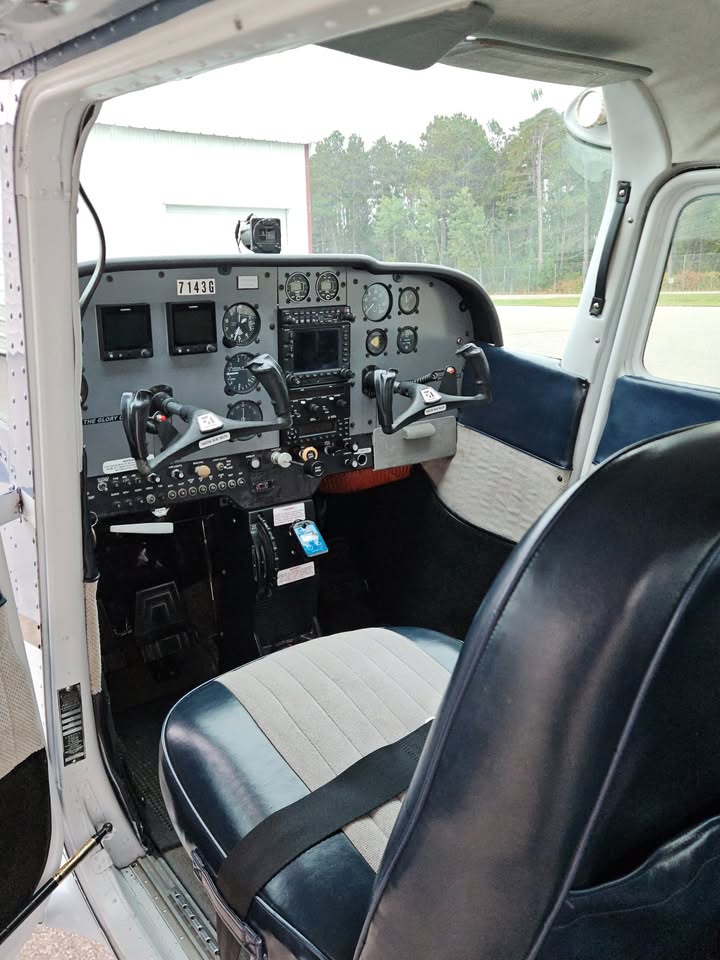 1969 Cessna 172k, photo 6