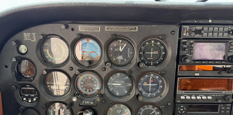 1980 Cessna A185F Original Paint Always Hangared, photo 6