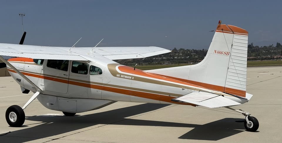1980 Cessna A185F Original Paint Always Hangared, photo 7