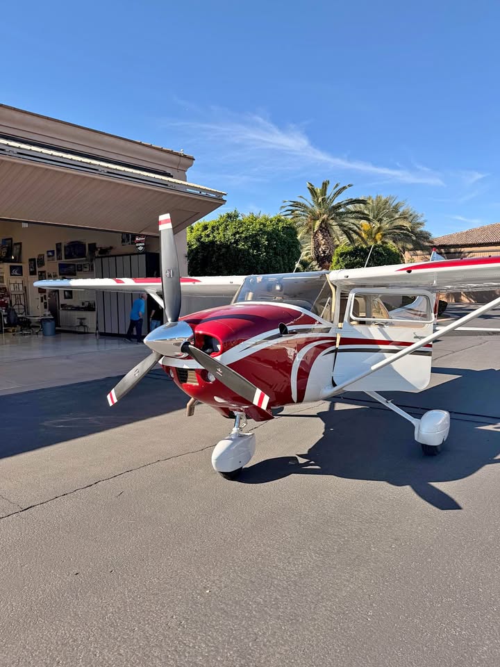 1976 Cessna 182P, photo 1