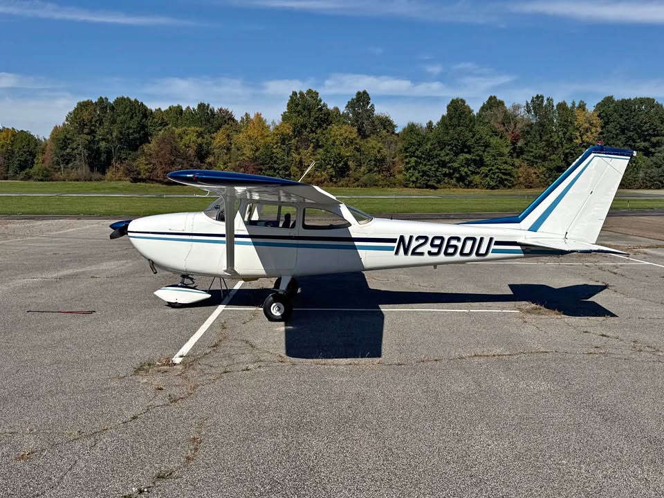 1963 Cessna 172 D, photo 1