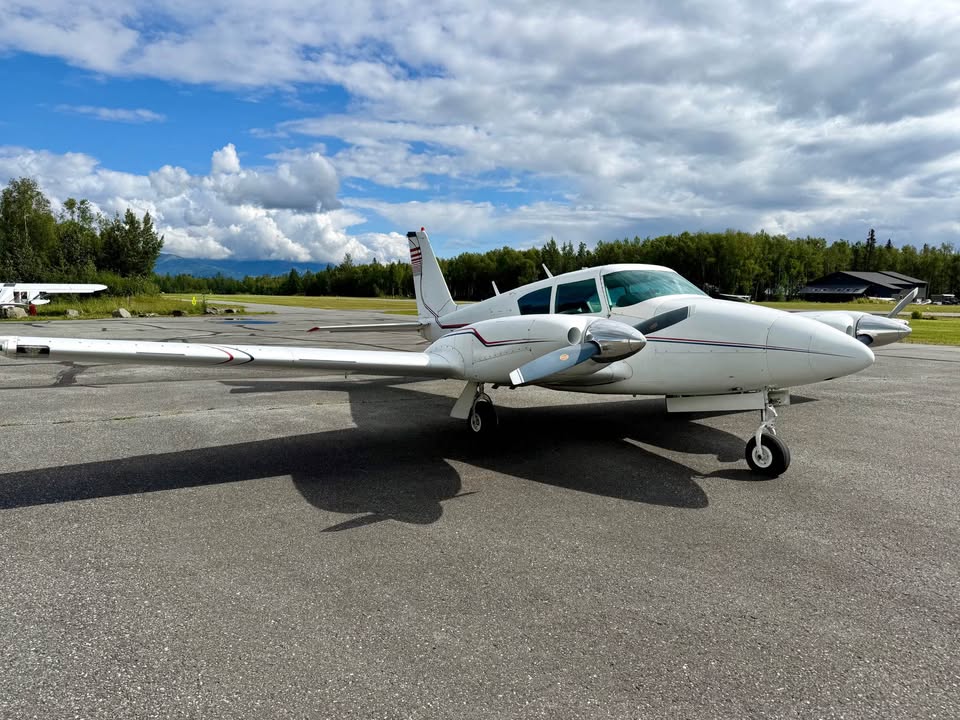 1965 Piper PA-30 Twin Comanche, photo 2