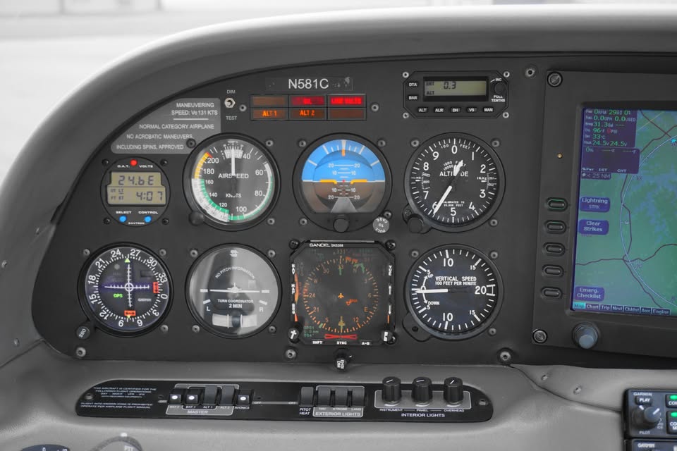 2003 Cirrus SR20, photo 17