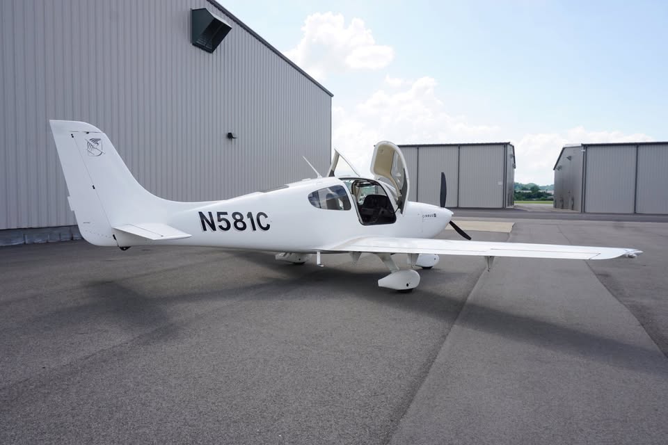 2003 Cirrus SR20, photo 9