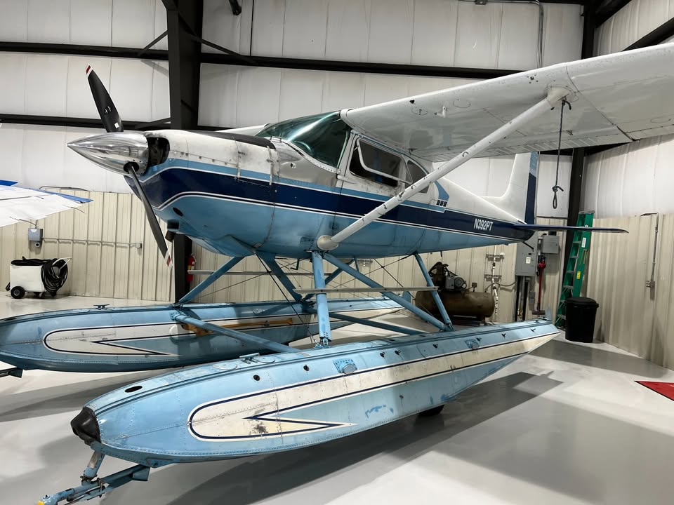 1958 Cessna 180a, photo 4