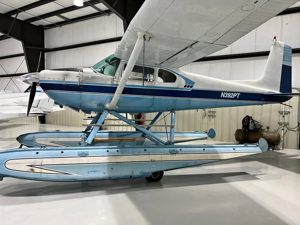1958 Cessna 180a, photo 1