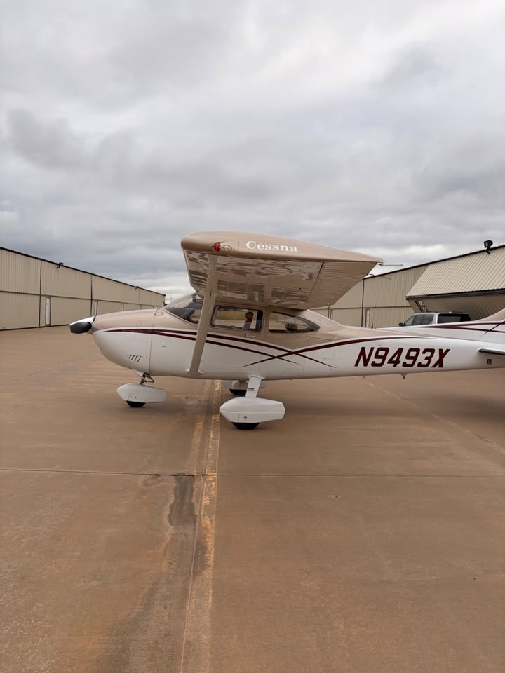 1985 Cessna 182R, photo 4