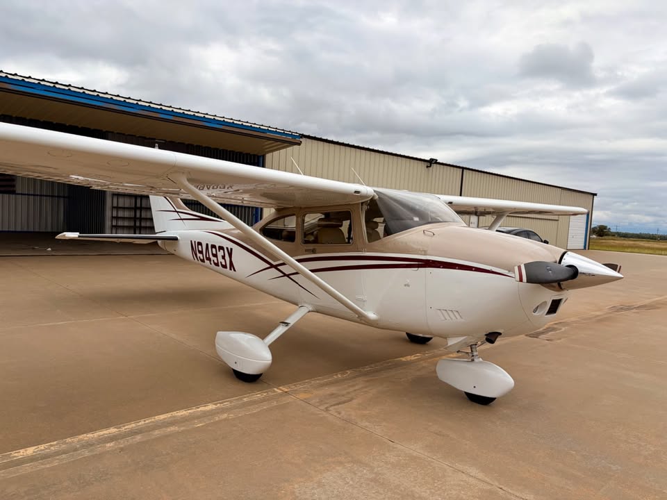 1985 Cessna 182R, photo 7