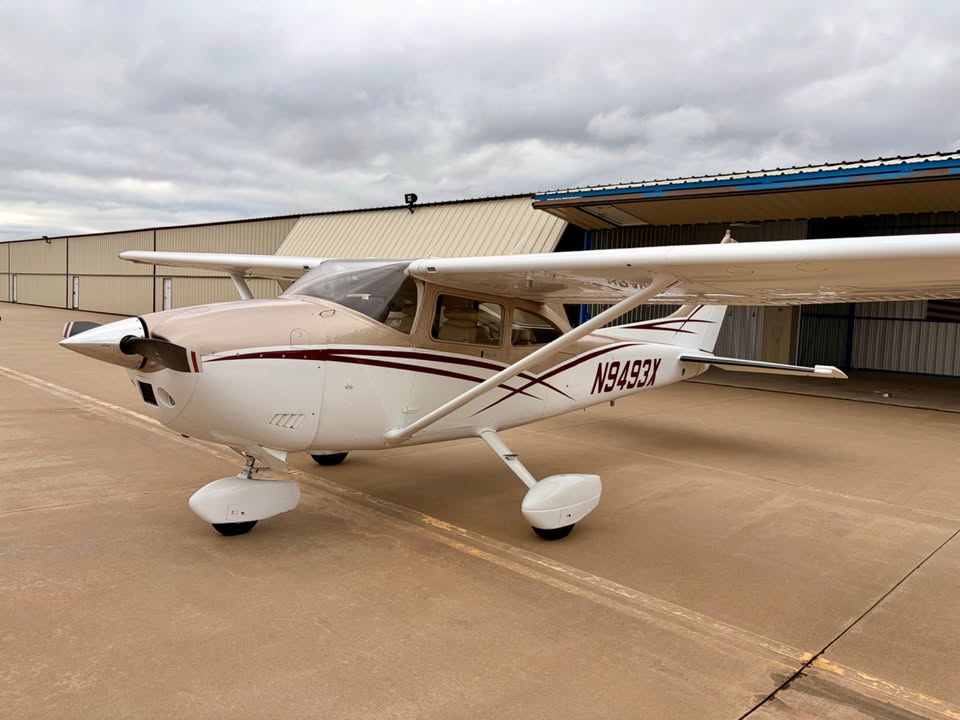 1985 Cessna 182R, photo 3