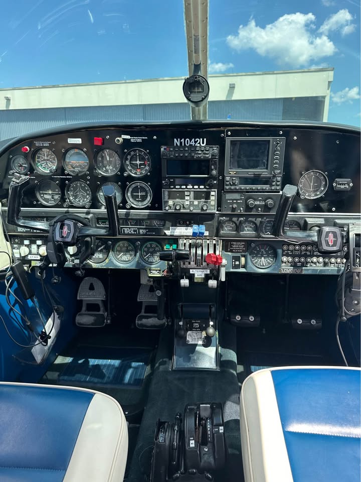 1971 Piper Seneca 1, photo 10