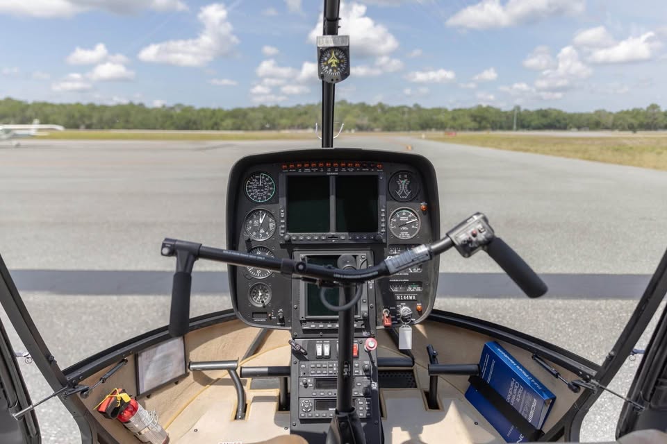 2018 Robinson R44, photo 2