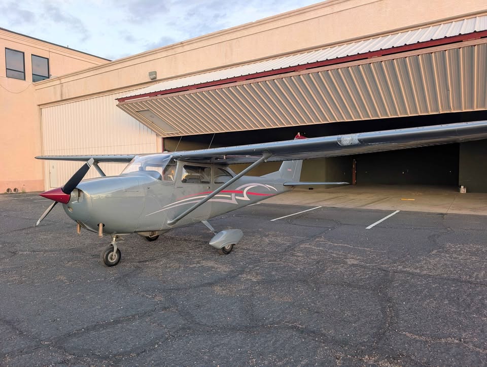 1966 Cessna 172G, photo 3