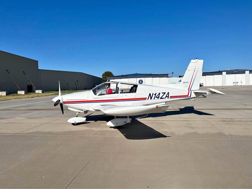 1997 Zlin Manufactured by Morovan Zlin 143L FAA Certified, photo 1