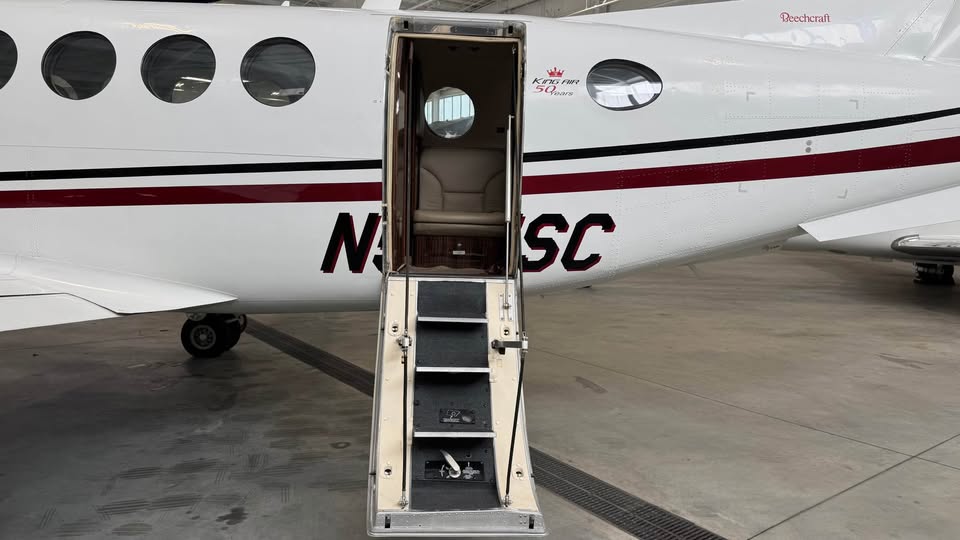 2014 Beechcraft Beech King Air 350i, photo 15
